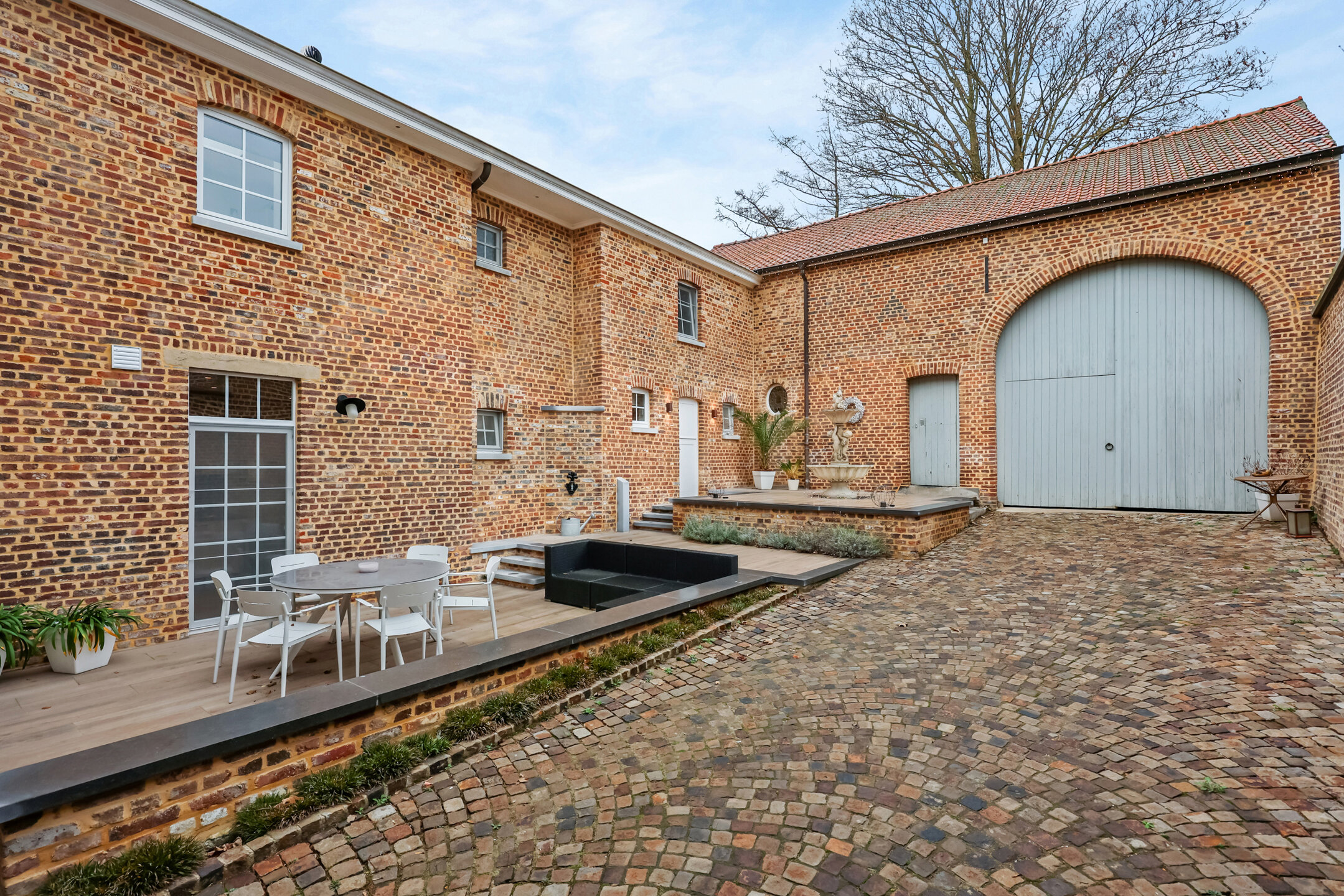 Buitengewoon huis te koop in Zussen