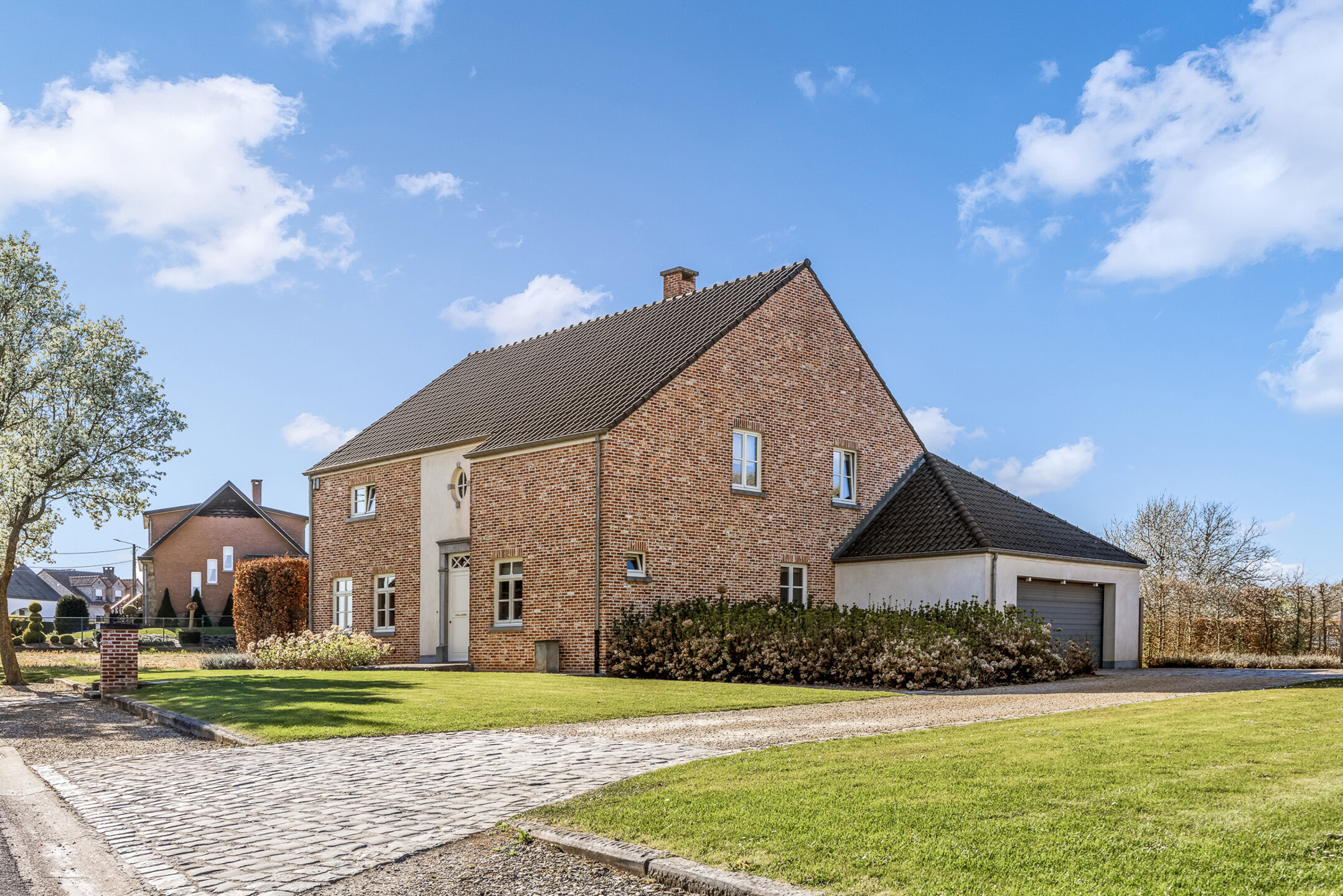 Eengezinswoning te koop in Zichen