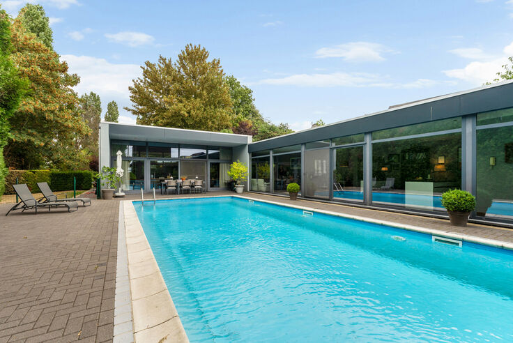 Buitengewoon huis te koop in Riemst Vroenhoven