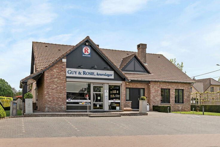 Gebouw voor gemengd gebruik te koop in Riemst