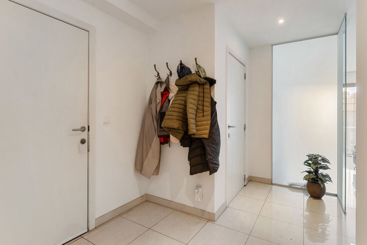 Gelijkvloerse verdieping te koop in Lanaken