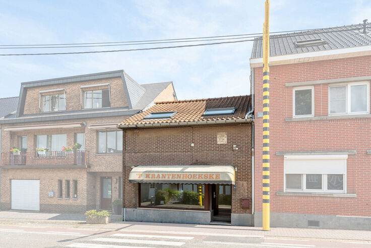 Immeuble à usage multiple à vendre à Riemst