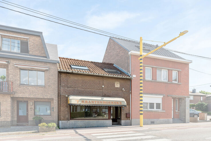 Immeuble à usage multiple à vendre à Riemst