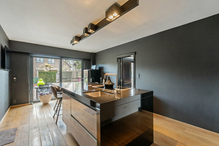Immeuble mixte &agrave; vendre &agrave; Riemst