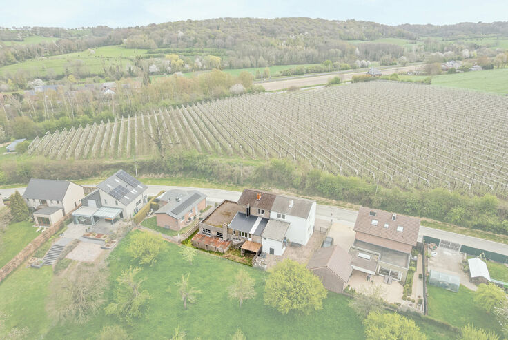 Immeuble mixte &agrave; vendre &agrave; Voeren