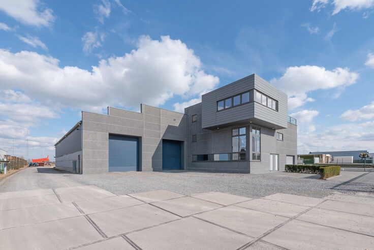 Kantoorgebouw te huur in Riemst