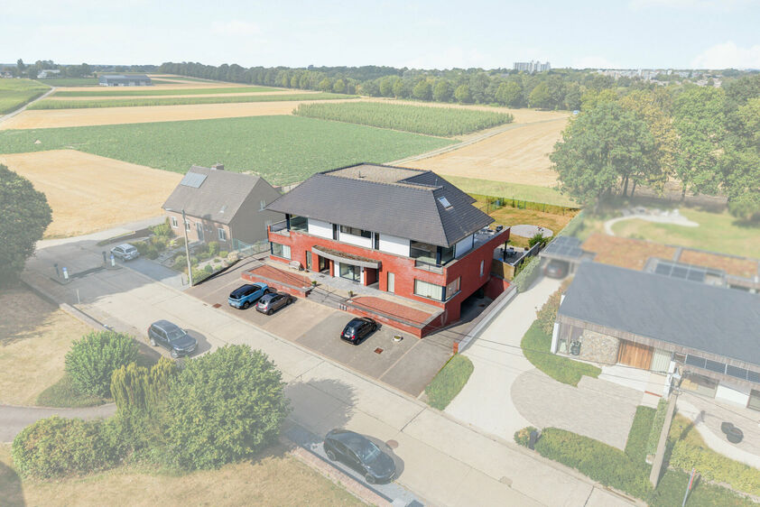 Appartementsgebouw te koop in Riemst