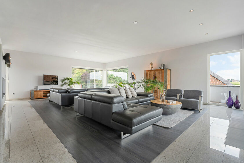 Appartementsgebouw te koop in Riemst