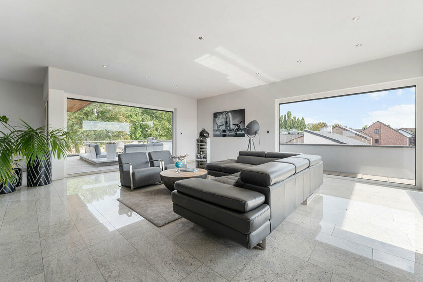 Appartementsgebouw te koop in Riemst