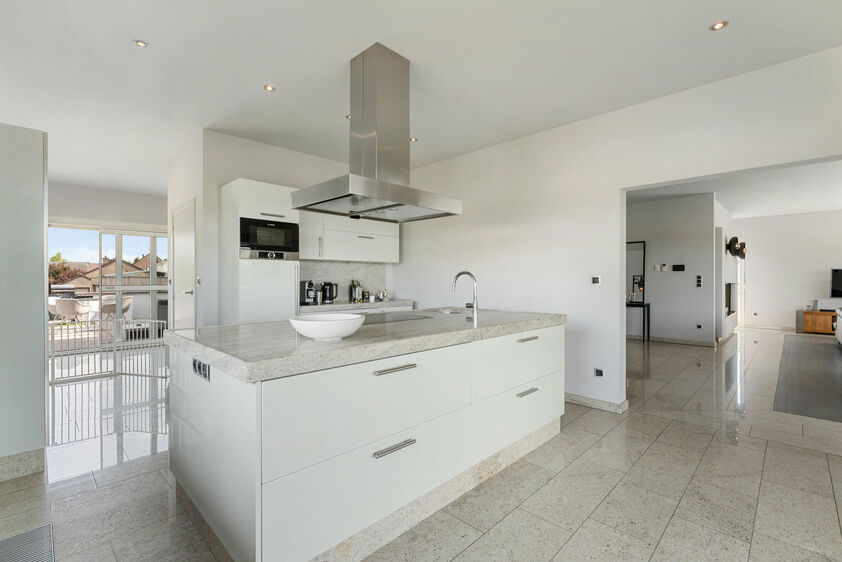 Appartementsgebouw te koop in Riemst