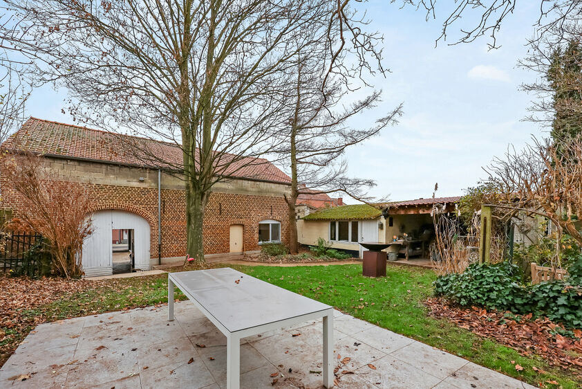 Bien exceptionnel &agrave; vendre &agrave; Zussen