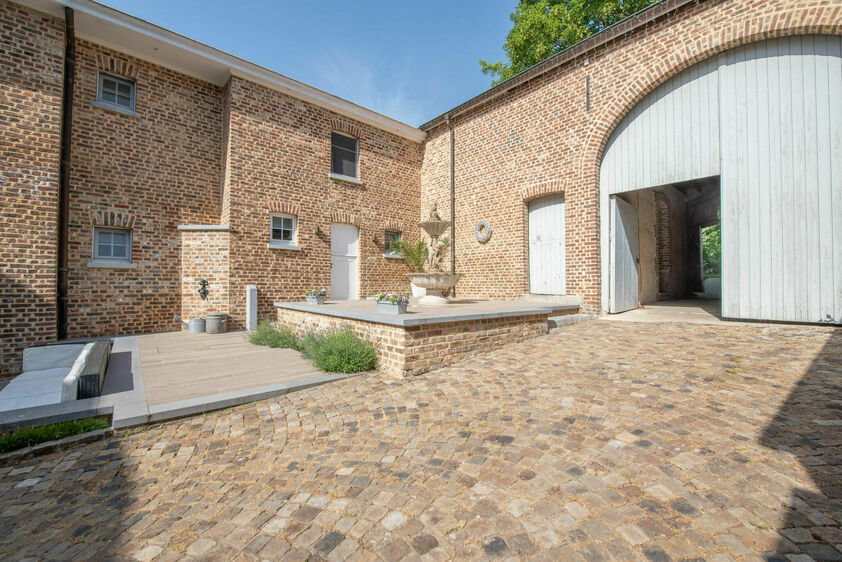 Bien exceptionnel &agrave; vendre &agrave; Zussen