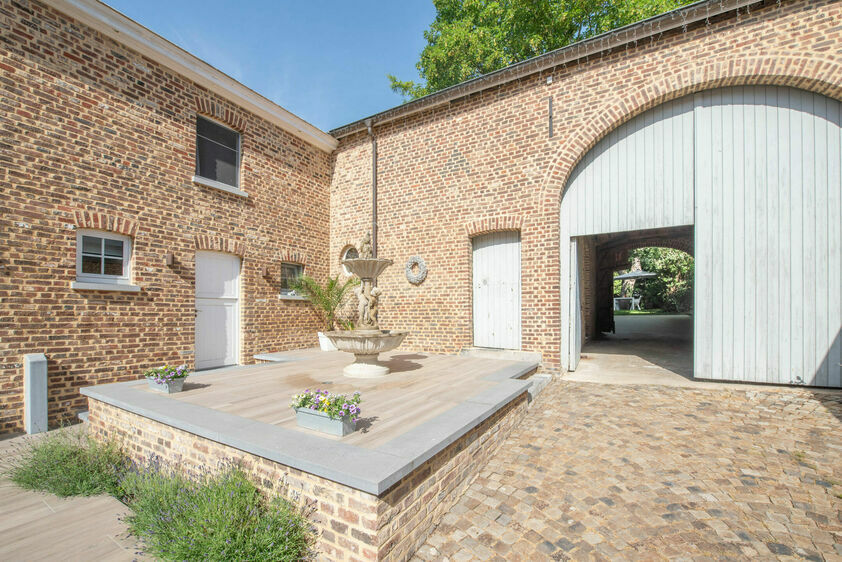 Bien exceptionnel &agrave; vendre &agrave; Zussen