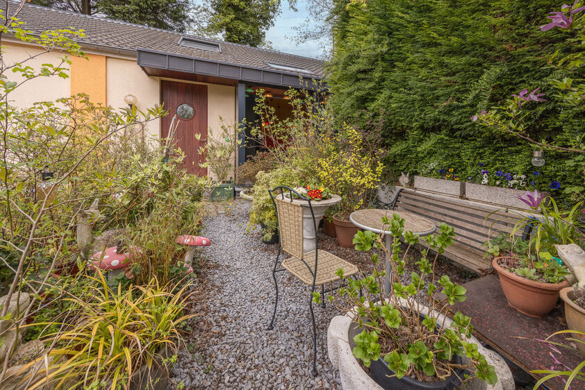 Buitengewoon huis te koop in Bassenge