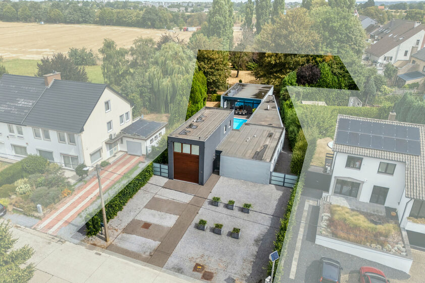 Buitengewoon huis te koop in Riemst Vroenhoven