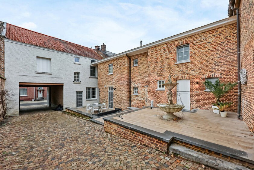 Buitengewoon huis te koop in Zussen