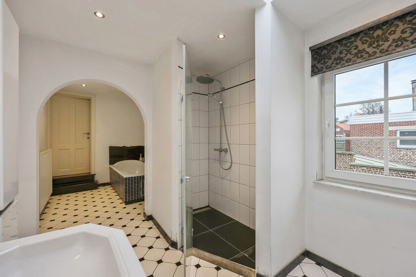 Buitengewoon huis te koop in Zussen