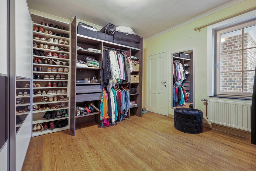 Buitengewoon huis te koop in Zussen