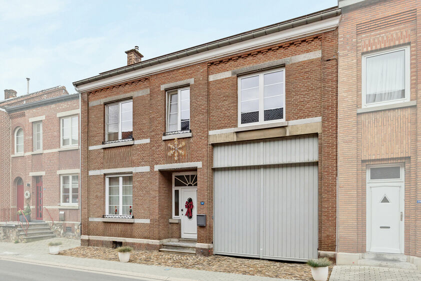 Buitengewoon huis te koop in Zussen