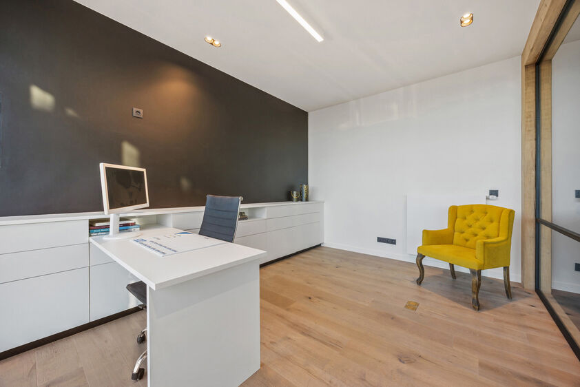 Bureaux & entrep&ocirc;ts &agrave; vendre &agrave; Riemst