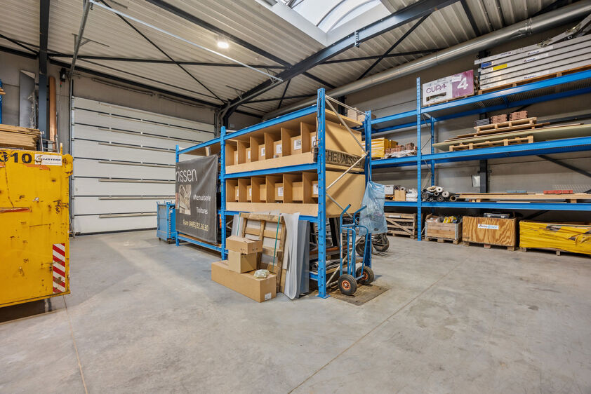 Bureaux & entrep&ocirc;ts &agrave; vendre &agrave; Riemst