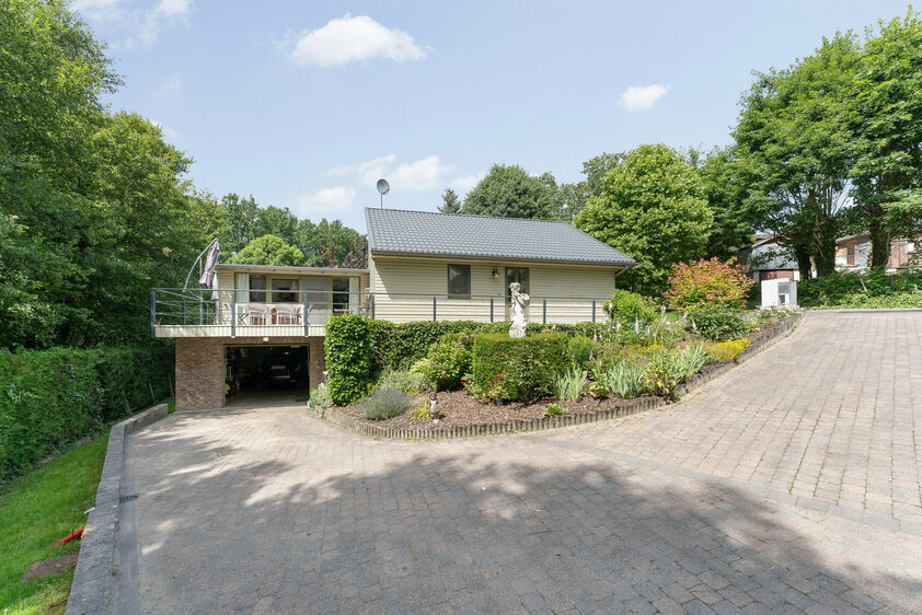 Chalet te koop in Bilzen-Hoeselt