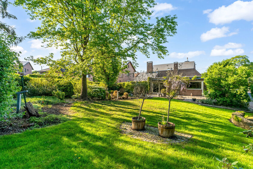 Gebouw voor gemengd gebruik te koop in Riemst