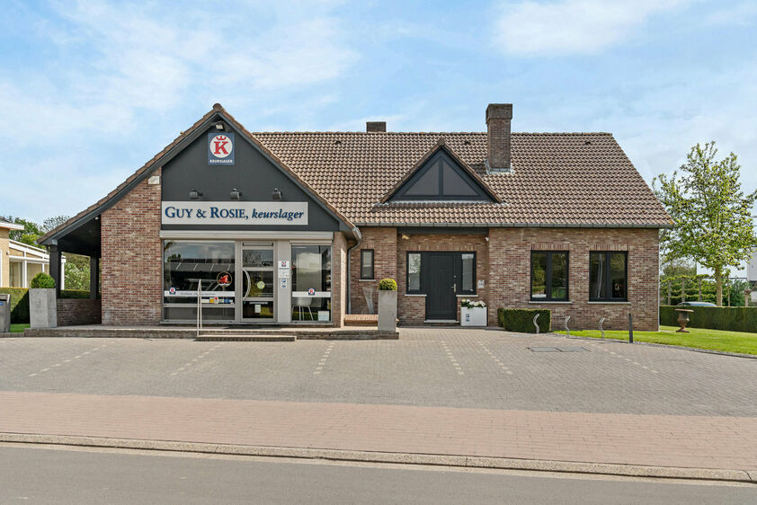 Gebouw voor gemengd gebruik te koop in Riemst