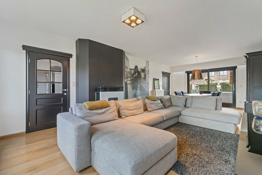 Gebouw voor gemengd gebruik te koop in Riemst