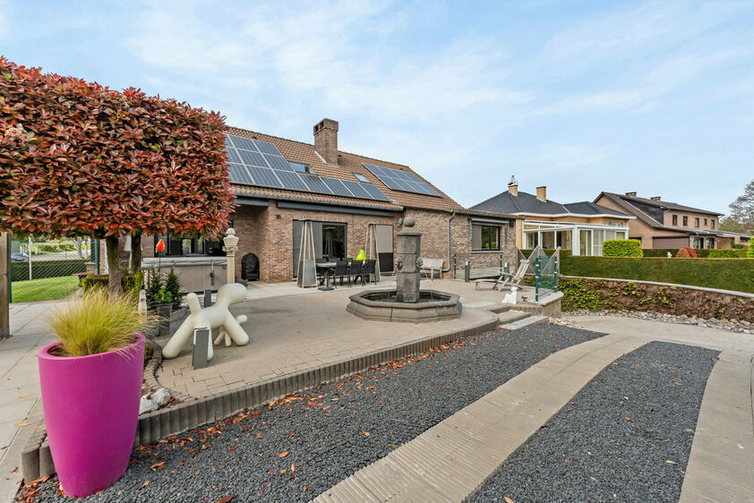 Gebouw voor gemengd gebruik te koop in Riemst