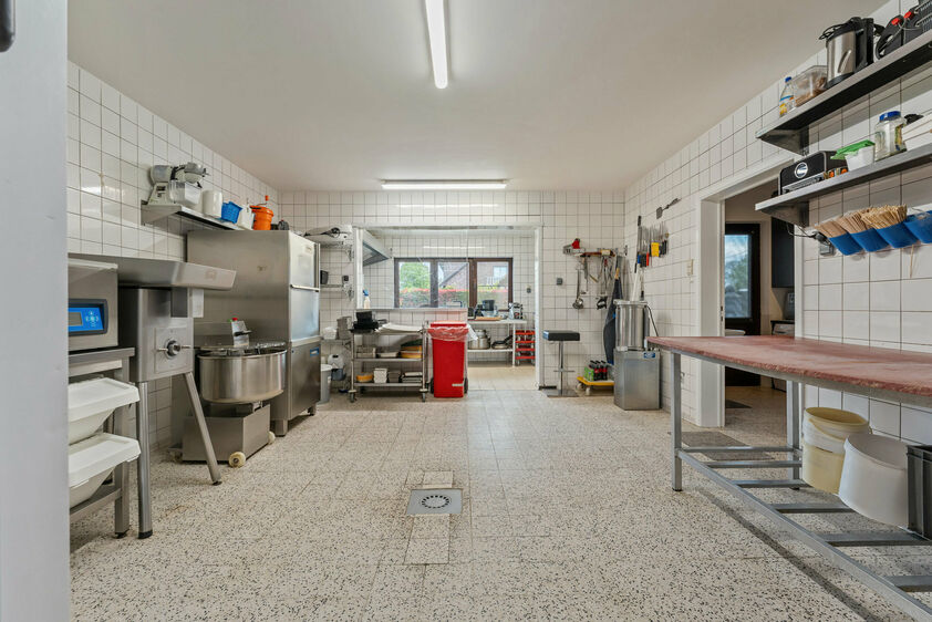 Gebouw voor gemengd gebruik te koop in Riemst