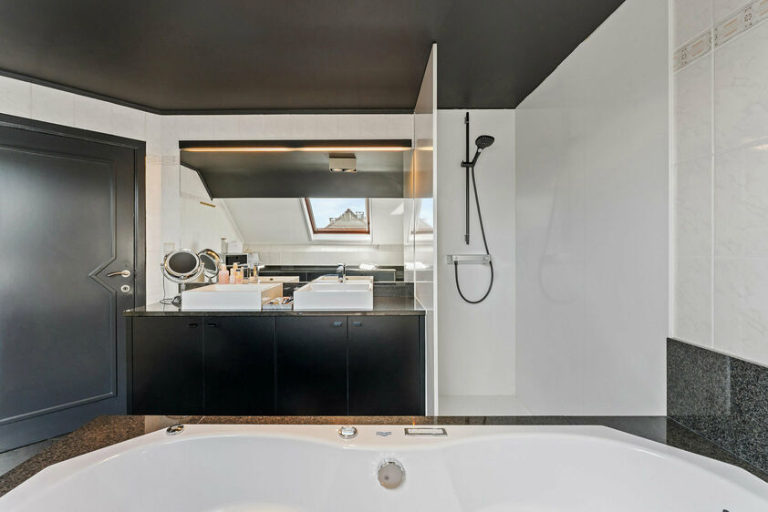 Gebouw voor gemengd gebruik te koop in Riemst