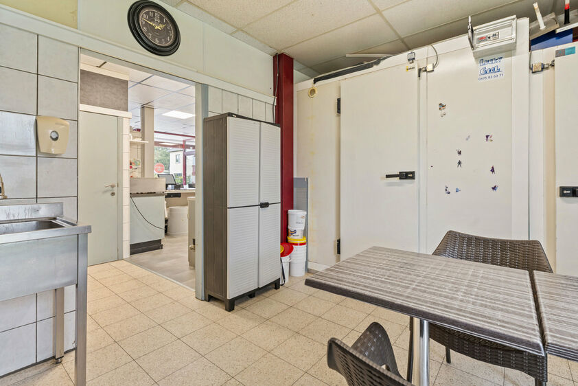 Gebouw voor gemengd gebruik te koop in Riemst