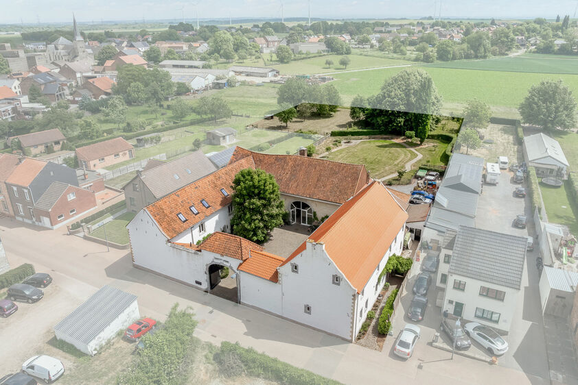 Gebouw voor gemengd gebruik te koop in Val-Meer