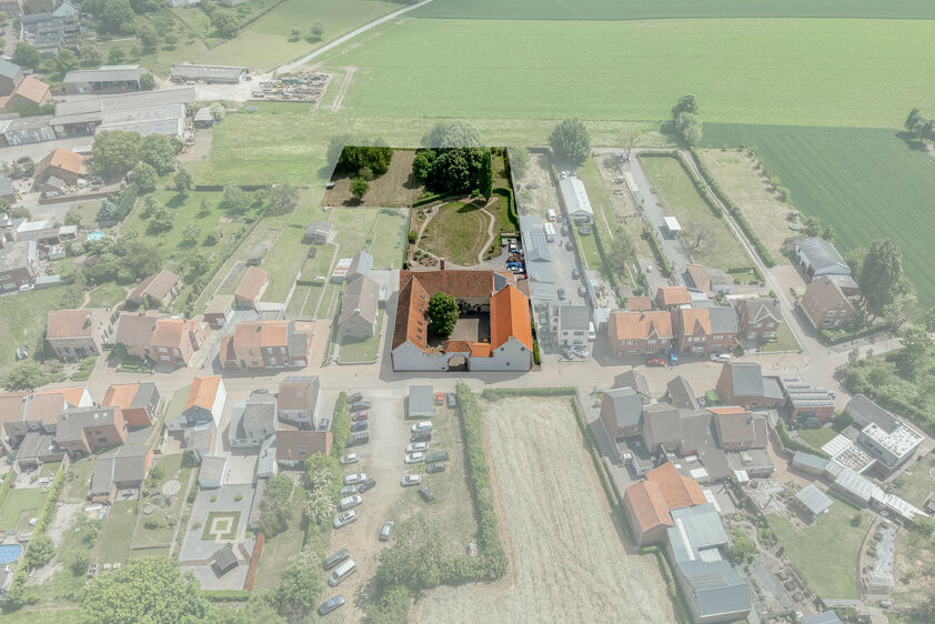 Gebouw voor gemengd gebruik te koop in Val-Meer