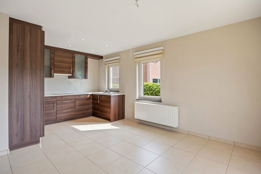 Gelijkvloerse verd. + tuin te koop in Bassenge