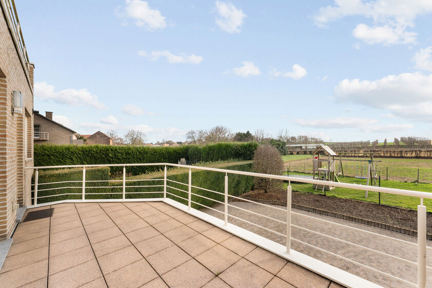 Gelijkvloerse verdieping te koop in Riemst , Heukelom