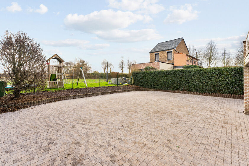 Gelijkvloerse verdieping te koop in Riemst , Heukelom