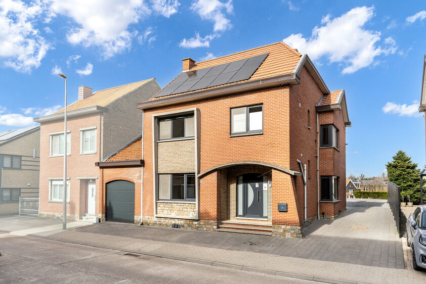 Huis te koop in Zichen