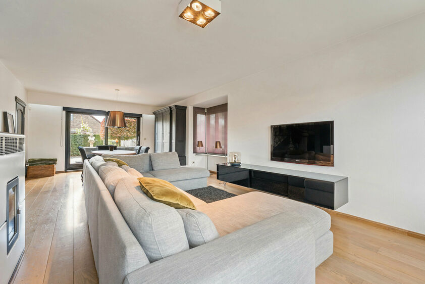 Immeuble mixte &agrave; vendre &agrave; Riemst