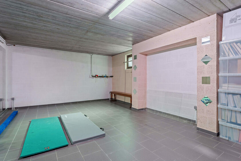 Immeuble mixte &agrave; vendre &agrave; Riemst