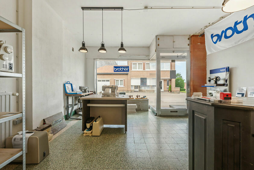 Immeuble mixte &agrave; vendre &agrave; Riemst