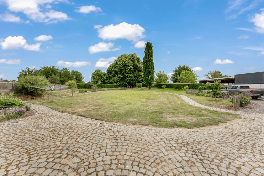 Immeuble mixte &agrave; vendre &agrave; Val-Meer