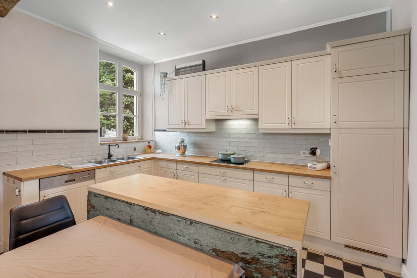 Immeuble mixte &agrave; vendre &agrave; Val-Meer