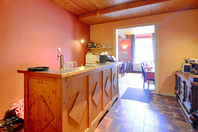 Immeuble mixte à vendre à Voeren