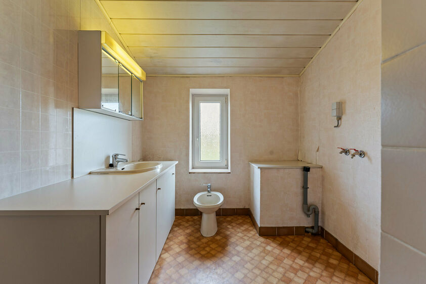 Immeuble mixte &agrave; vendre &agrave; Voeren