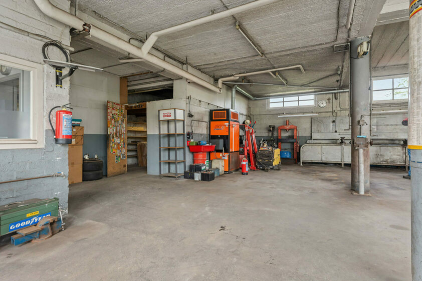 Immeuble mixte &agrave; vendre &agrave; Voeren