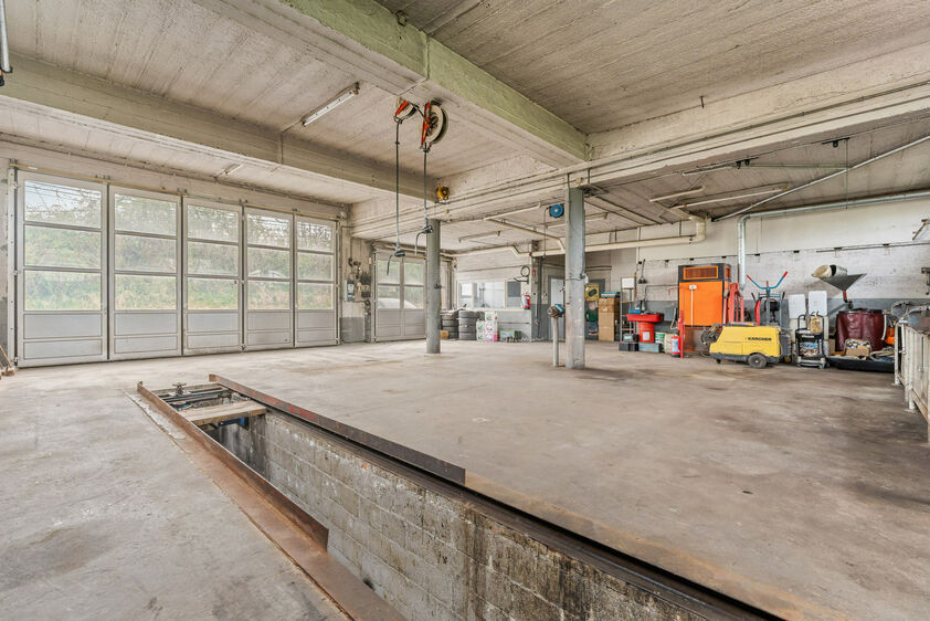 Immeuble mixte &agrave; vendre &agrave; Voeren