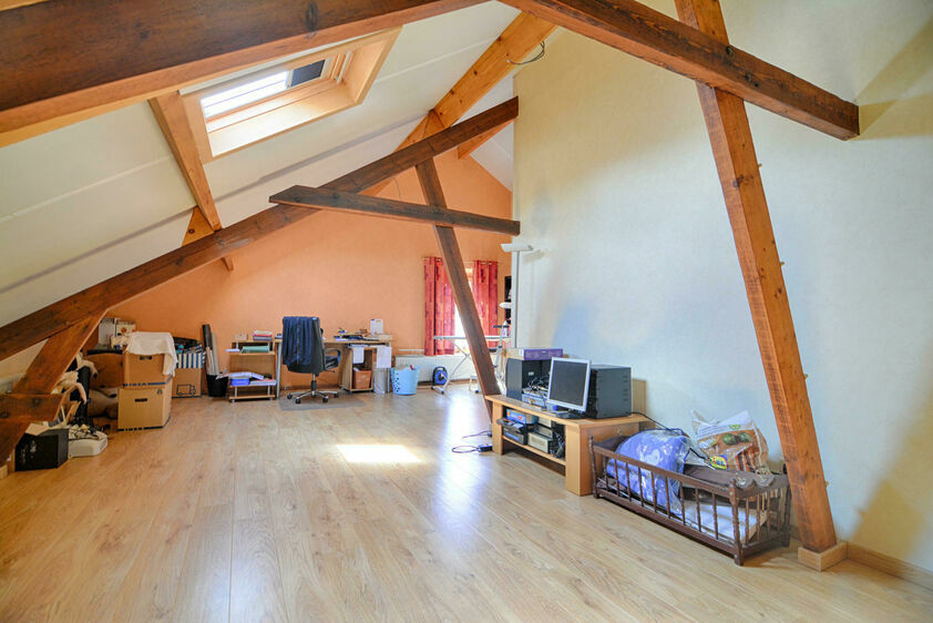 Immeuble mixte &agrave; vendre &agrave; Voeren