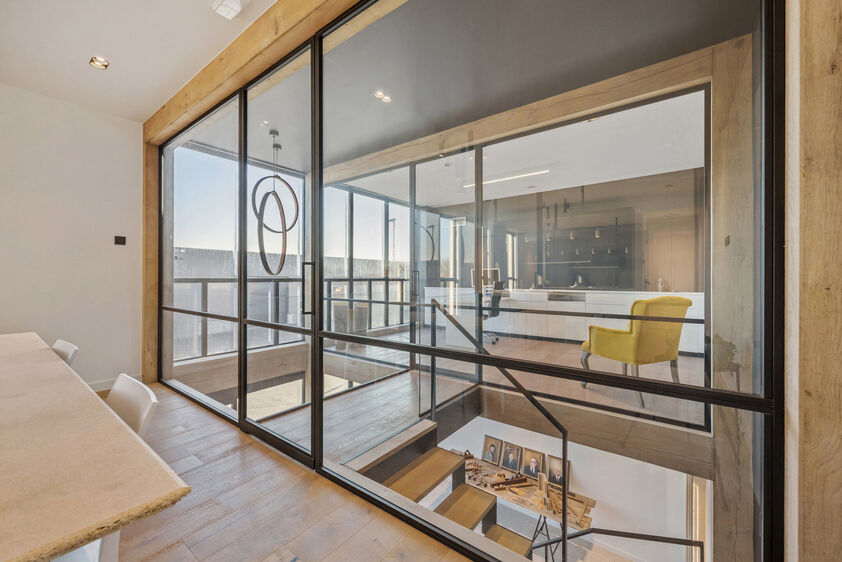 Kantoren & magazijn te koop in Riemst